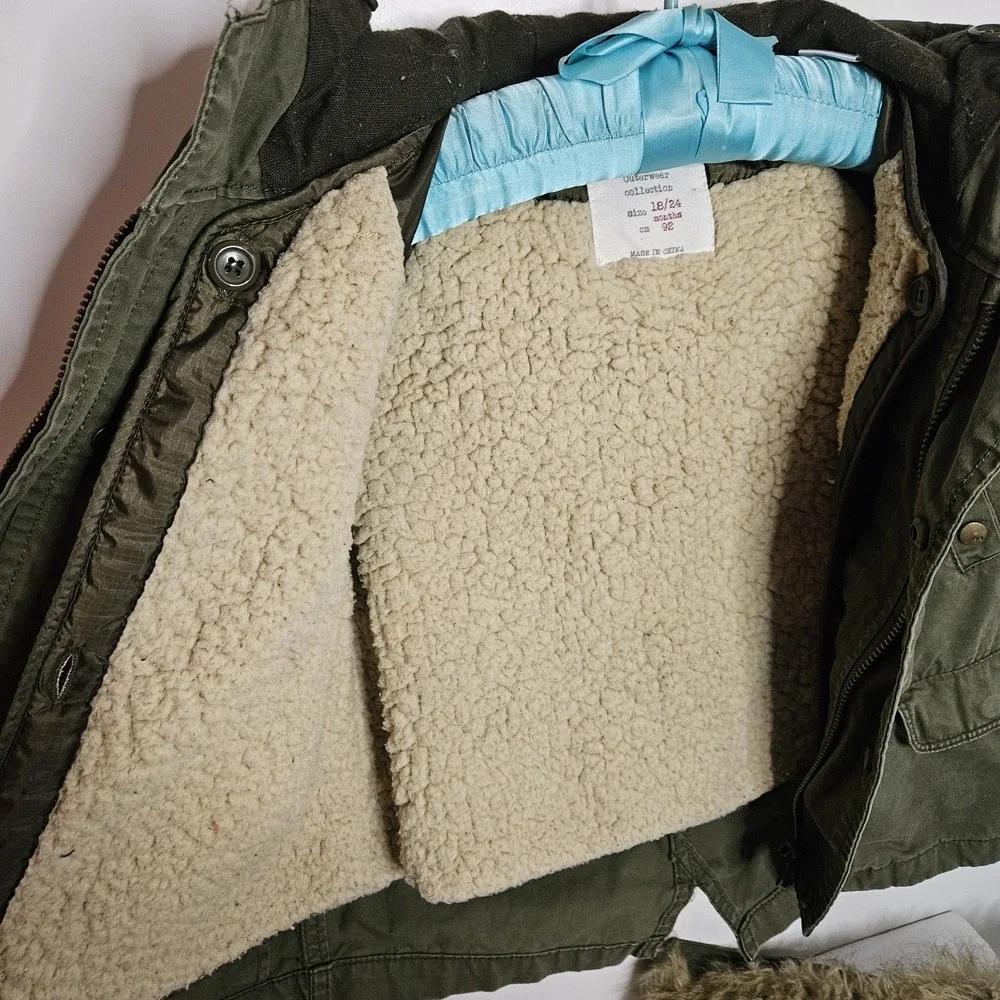 Zara Baby Boy‎  Army Green Faux Fur Hooded Winter Jacket Coat Size 18 24 Months